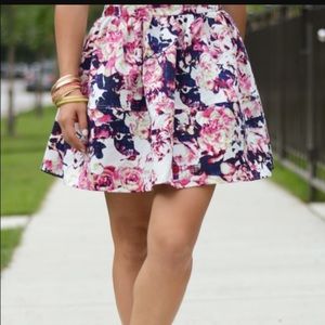 New express high waist Floral full skirt 6